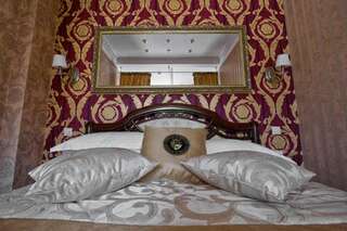 Гостиница Бутик-отель Молли ОБрайн Ханты-Мансийск Люкс с кроватью размера «king-size»-24